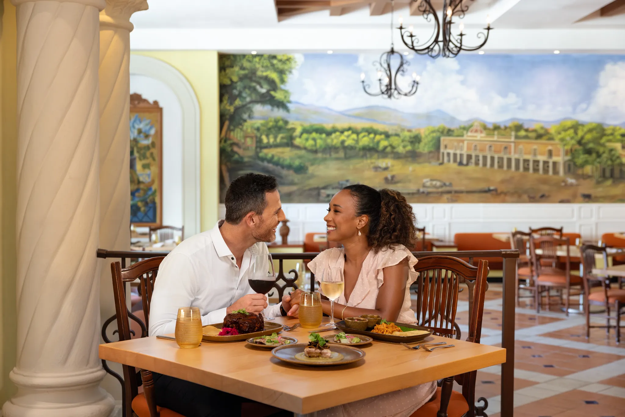 La Casona restaurant at Hyatt Vivid Playa del Carmen featuring elegant steakhouse dining, sophisticated décor, and upscale culinary ambiance.